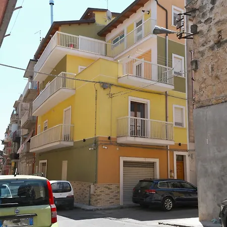 Largo San Biagio Vendégház Gela